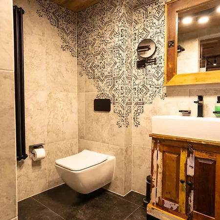 Luna Luxury - Z Sauna I Jacuzzi Апартаменты *