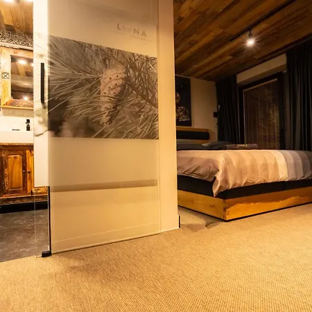 Luna Luxury - Adults Only - Sauna, Jacuzzi Apartmán